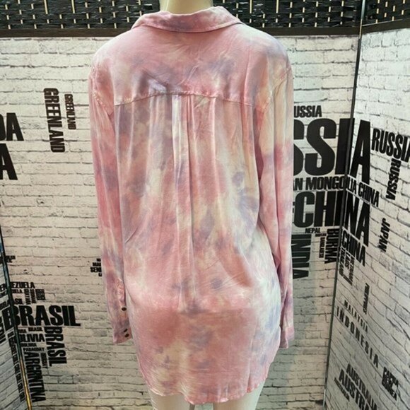 Torrid 0 Pink Tie-Dye Button Down Long Sleeve Shirt - Picture 4 of 6